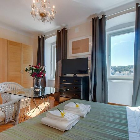 Hotel Vindobona Mali Lošinj Exteriér fotografie