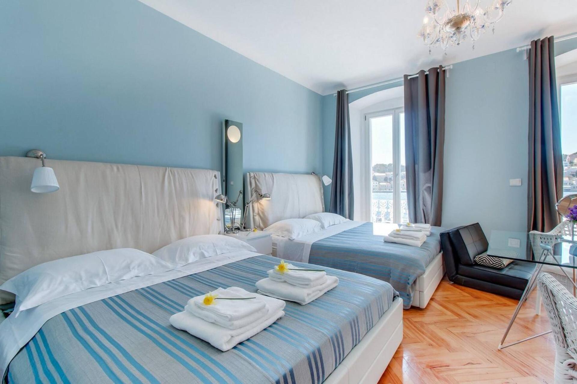 Hotel Vindobona Mali Lošinj Exteriér fotografie